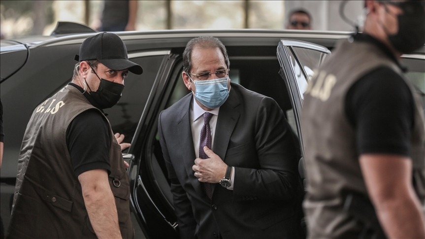 عباس كامل "رئيس المخابرات المصرية  يُنهي زيارته لغزة